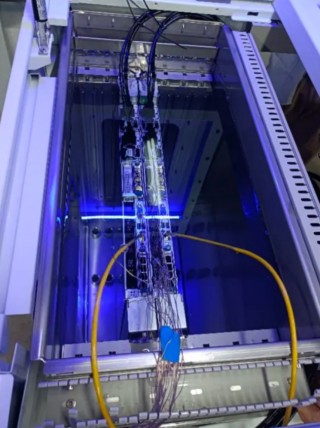 英特尔发布新一代数据中心液冷解决方案——G-Flow浸没式液冷