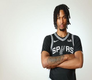 jrs低调看球高清直播nba(jrs低调看球jrs直播nba无插件)