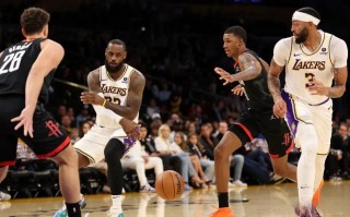 nba常规赛火箭vs湖人(火箭vs湖人比赛回放中文解说)