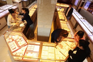 平江发现超40条金矿脉：储量超1000吨，估值达6000亿元？湖南黄金最新回应
