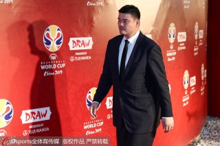 姚明辞掉篮协主席(易建联担任体育局局长)