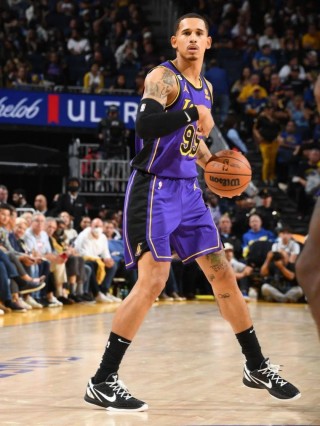 新赛季NBA揭幕，多队都有烦心事的简单介绍