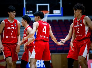 现场直播男篮今晚直播男篮比赛(男篮直播今天1930直播中央5台)