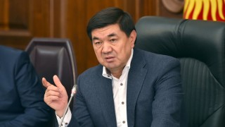 吉尔吉斯斯坦总统(吉尔吉斯斯坦总统扎帕罗夫简介)