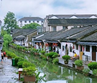 Z世代反向旅游冷门城市突然火了的简单介绍