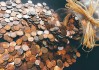 黄金白银现货的价值差异有哪些原因？这些原因如何影响市场选择？