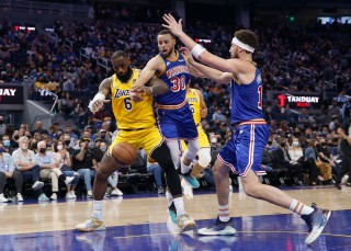 nba直播在线观看视频(nba直播视频直播免费观看)