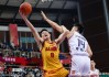 王哲林23分大胜上海队(王哲林17+6 上海34分胜四川2战全胜)