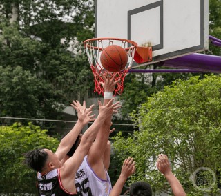 中国篮球比赛(中国篮球比赛用球是什么牌子)