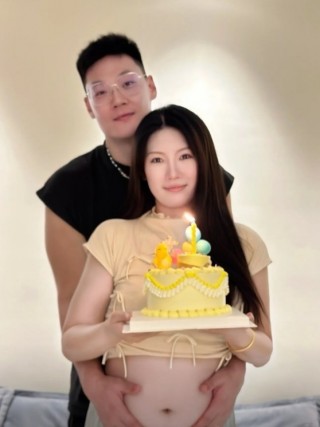 杨鸣老婆是盼盼集团千金(盼盼集团老总唐月平是哪里人)