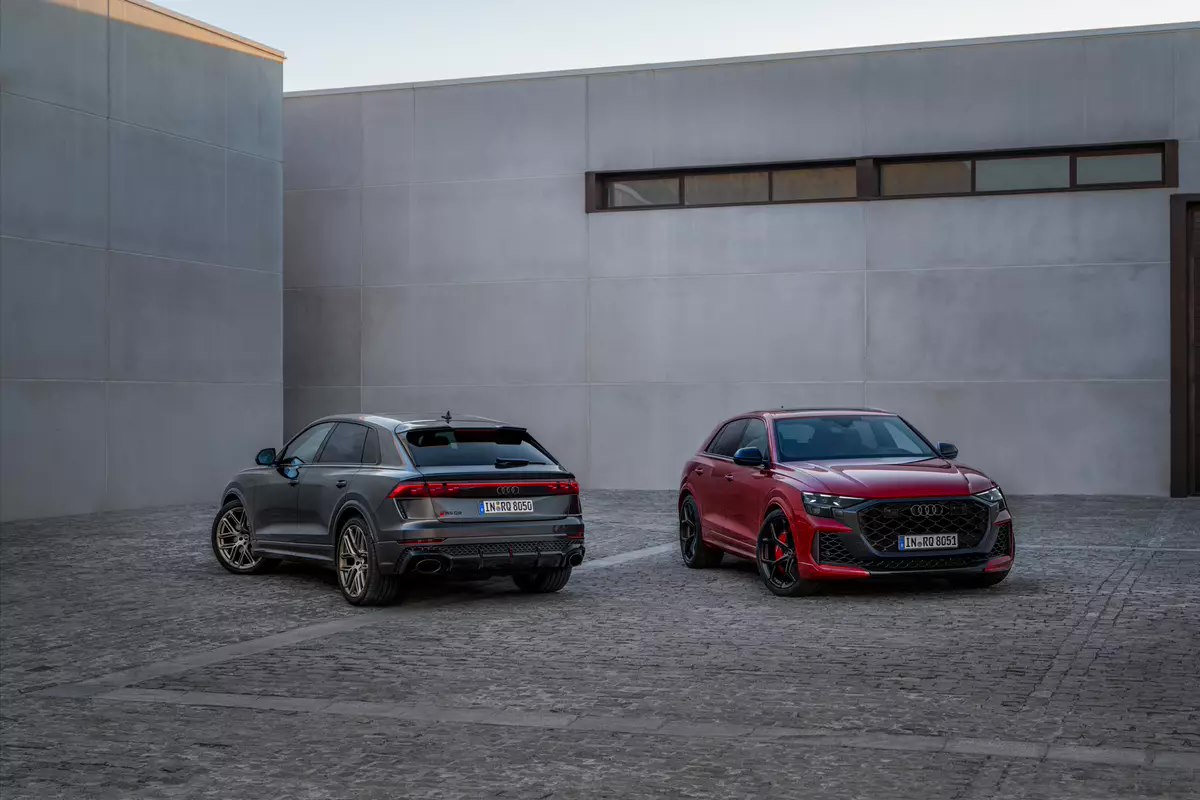 品牌最强燃油车，2025 款奥迪 RS Q8 / Performance 发布  第1张