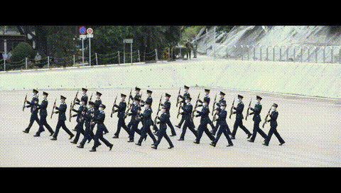 香港纪律部队首次联合展演中式步操(港警中式步操培训结业,五大纪律部队齐踢正步)  第1张
