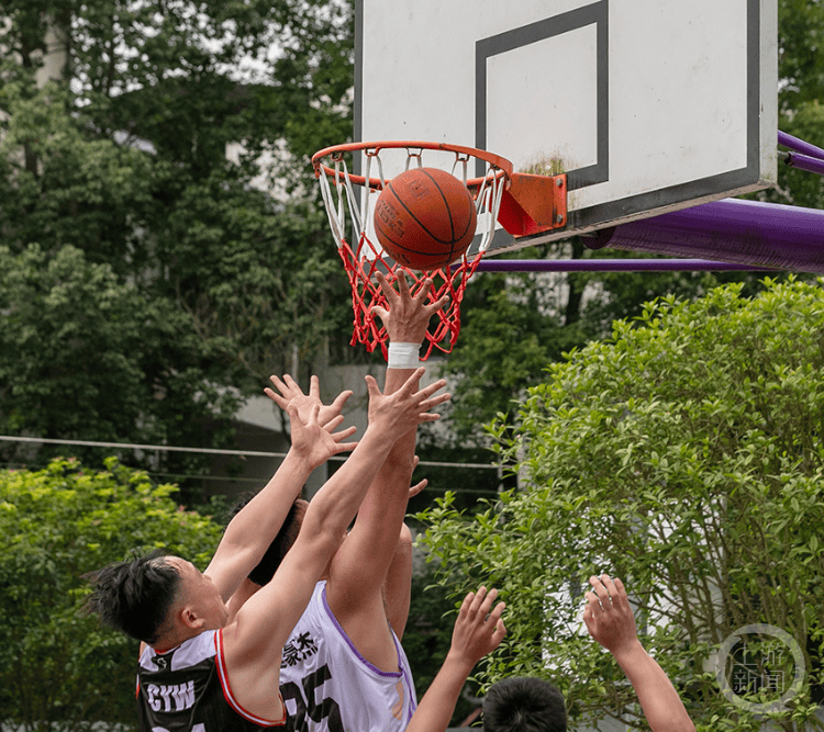 中国篮球比赛(中国篮球比赛用球是什么牌子)  第2张