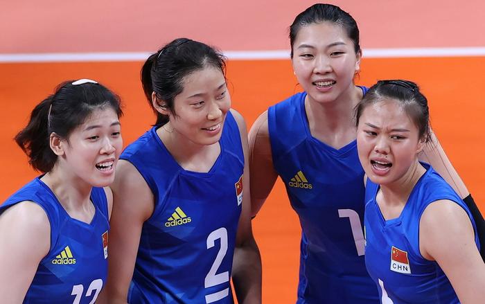 中国女排朱婷(中国女排朱婷现在在哪里)  第2张